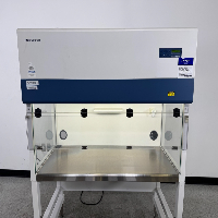 Esco 4' PCR Cabinet image 3